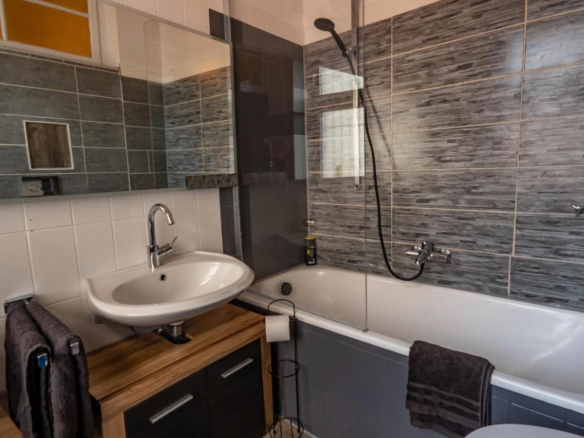 #214 Lux-Flat Im Herzen Von Neuss Mit Netflix & Prime Exterior foto